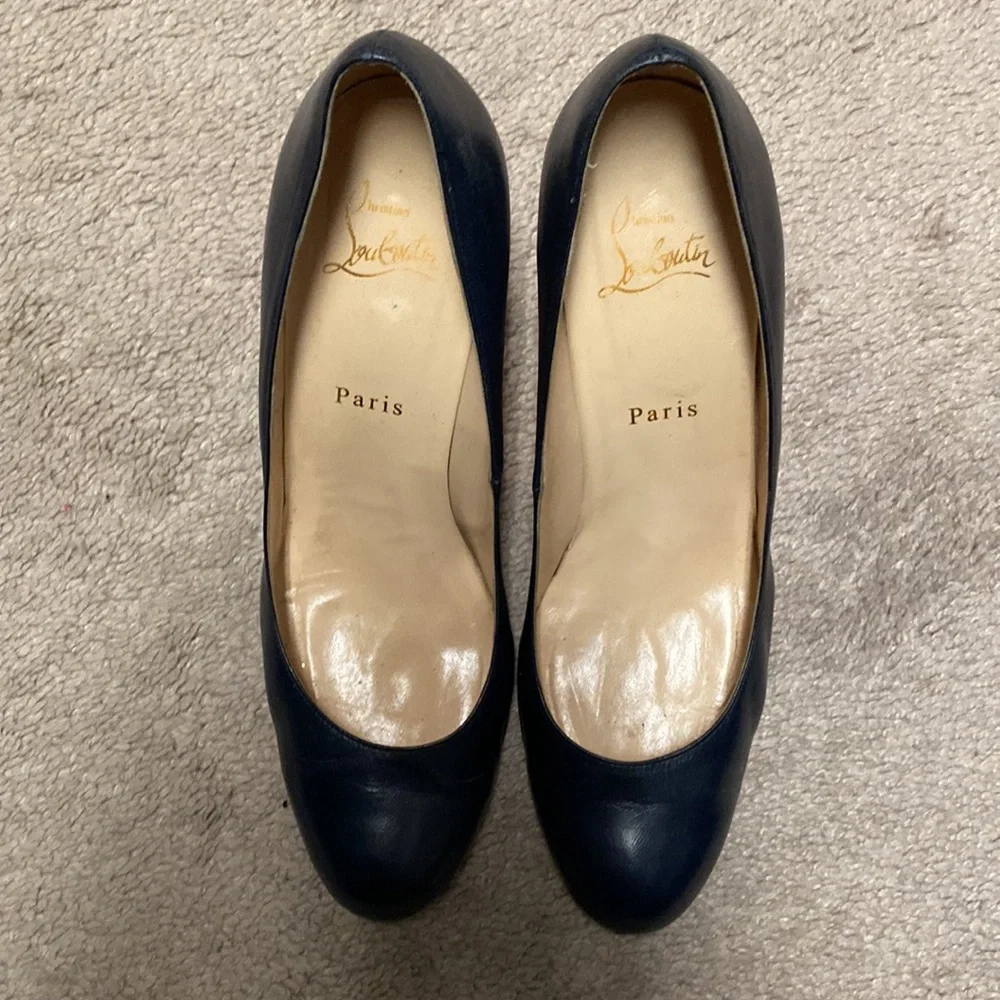 Christian Louboutin Round Toe Pumps - Picture 7 of 8